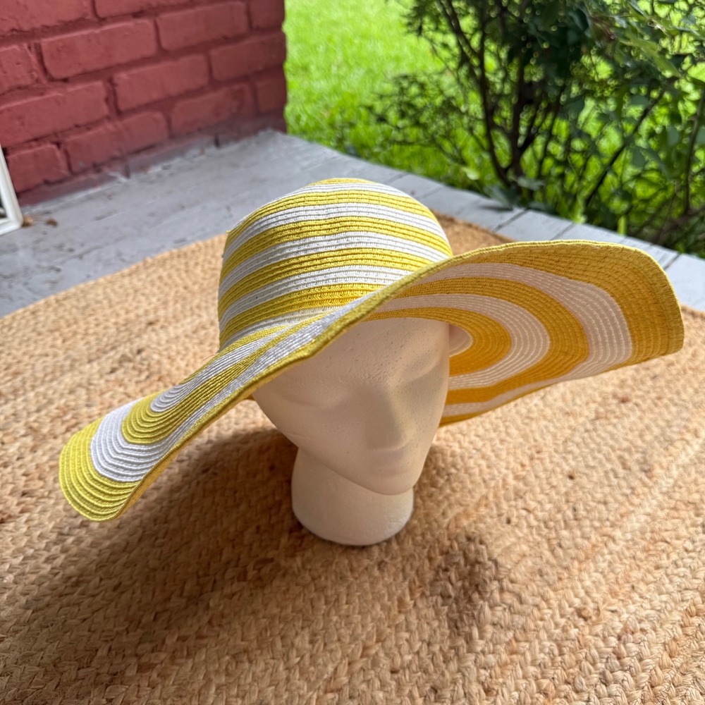 Charming Charlie Yellow White Striped Wide Brim Floppy Sun Hat Paper Straw NEW
